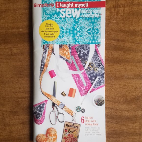 Simplicity Pattern Books Set - Picture 8 of 12